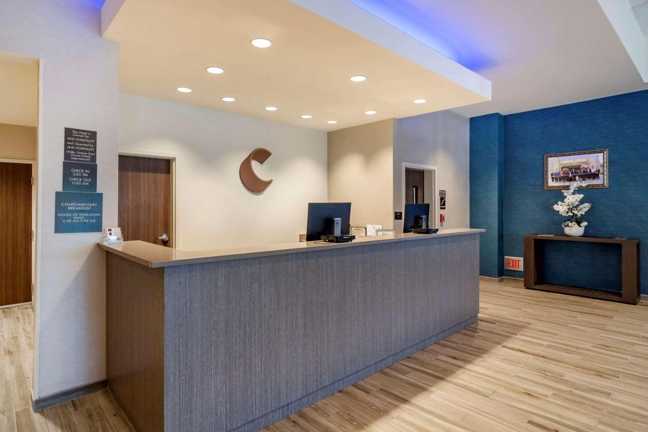 Comfort Suites Grandview - Kansas City Экстерьер фото